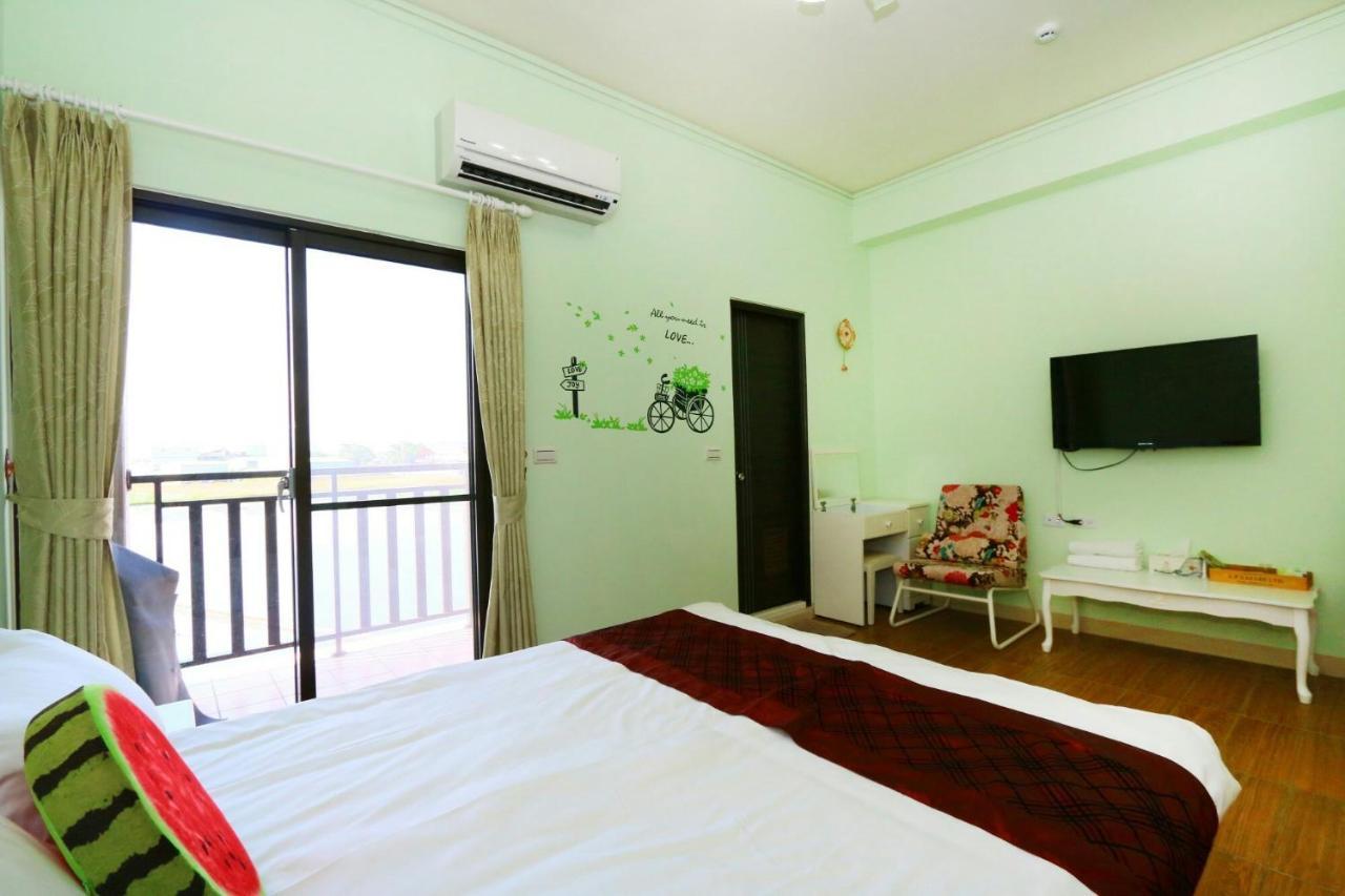 Birds Flower B&B Уцзе Экстерьер фото